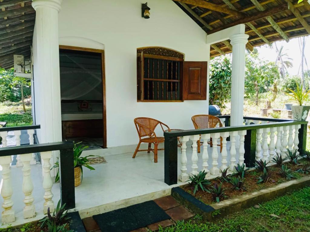 Hotel Freedom192 Weligama Esterno foto