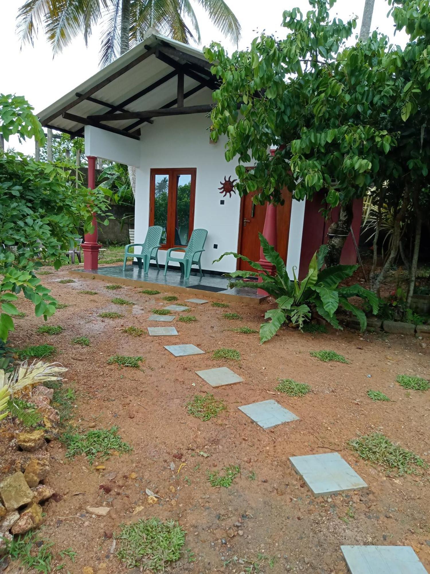 Hotel Freedom192 Weligama Esterno foto