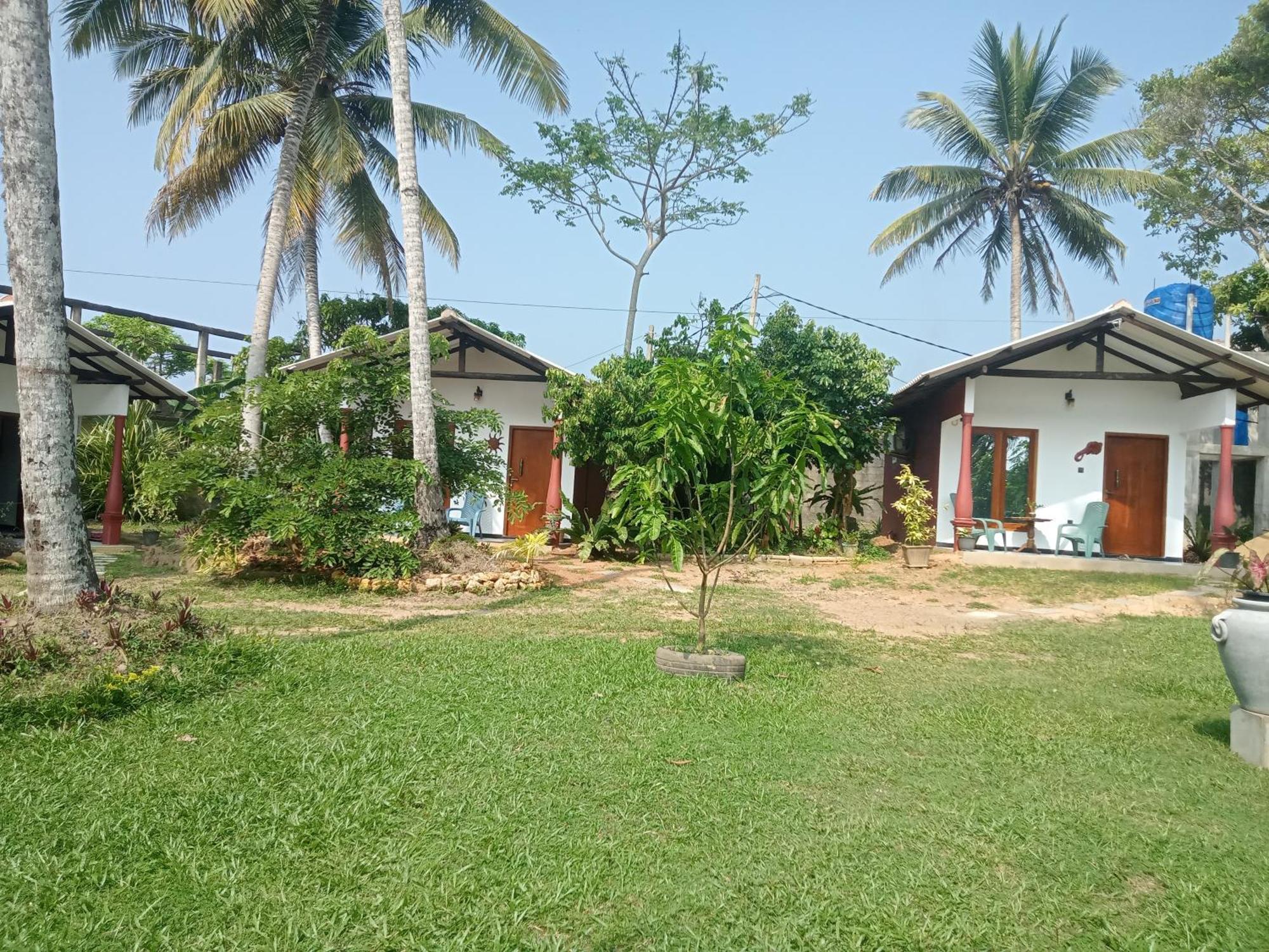 Hotel Freedom192 Weligama Esterno foto